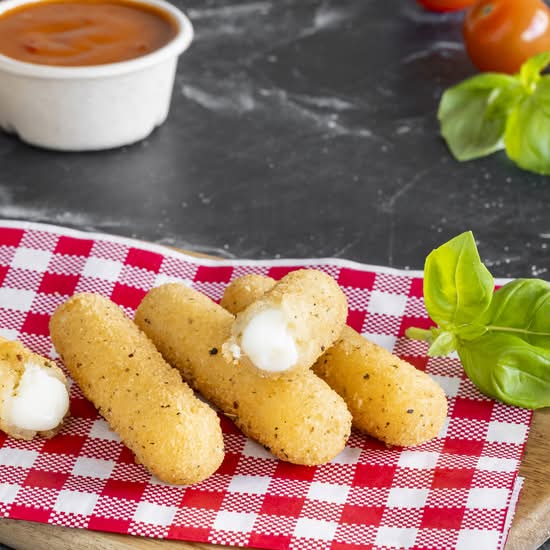 4 Mozzarella Sticks