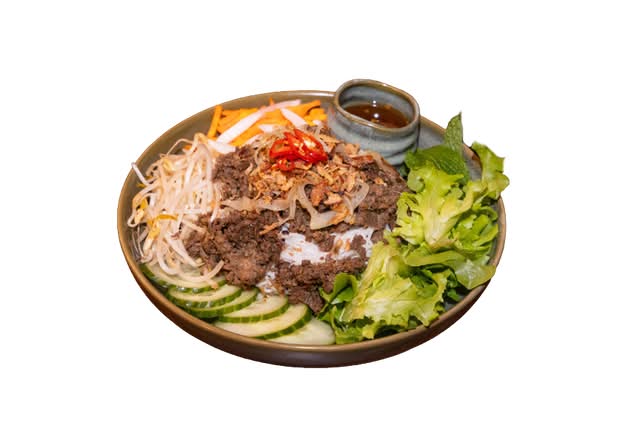 Lemongrass Beef Bún - Vermicelli Salad (GF)