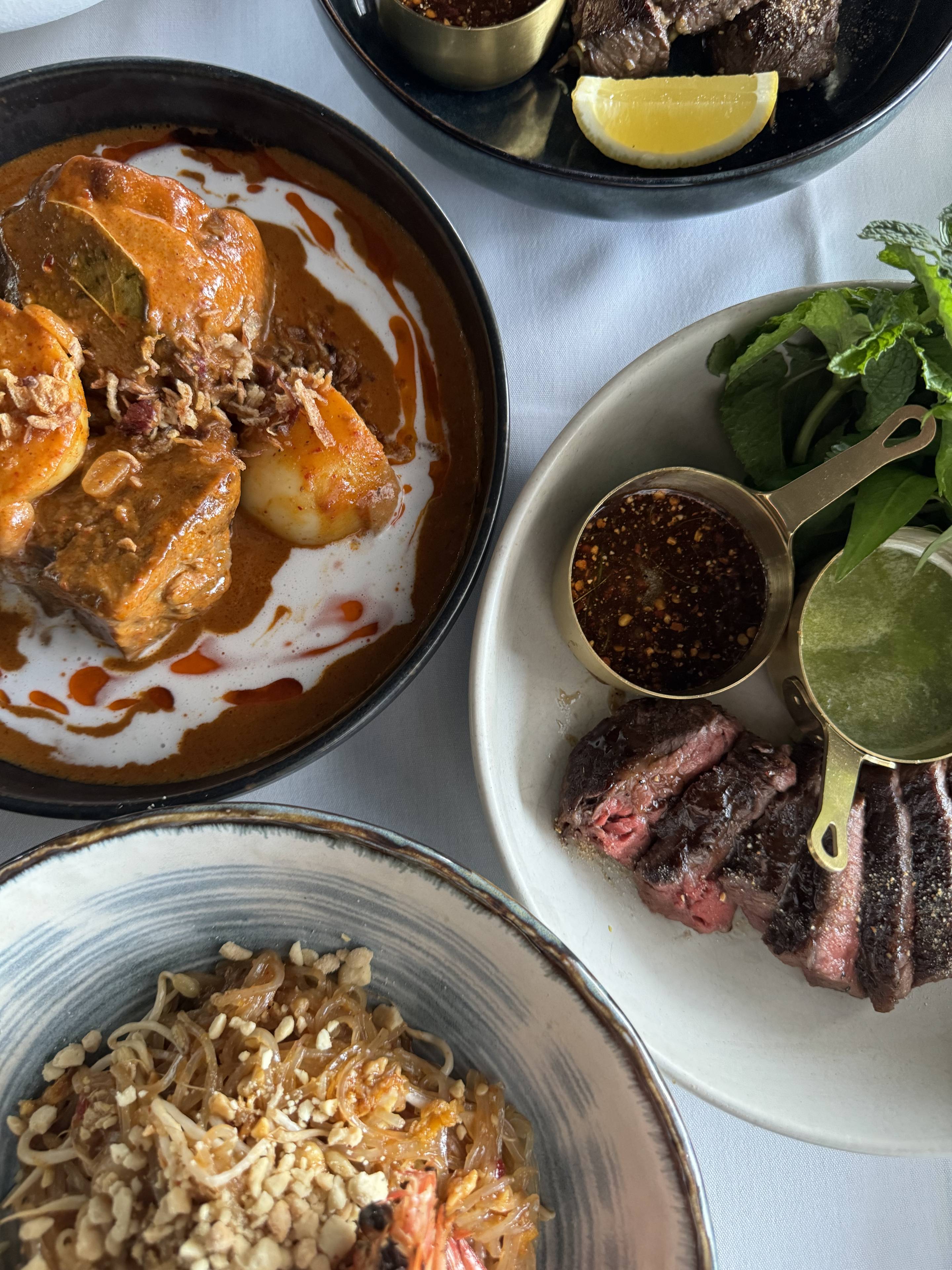 Ahi Thai Cuisine & Bar cover
