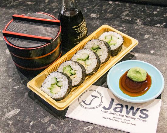 Avocado & Cucumber Roll