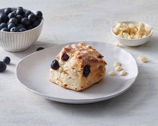 Berry & White Choc Scone
