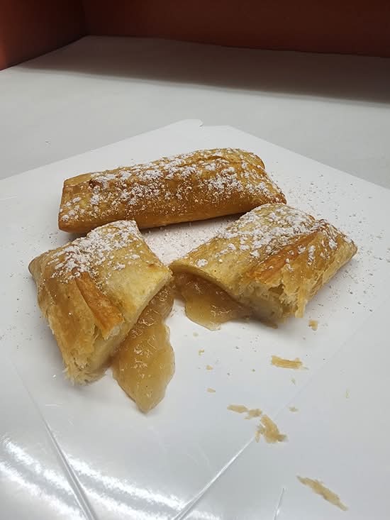 Hot Apple Pie Pastries