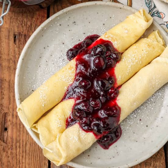 Mixed Berry Crepes