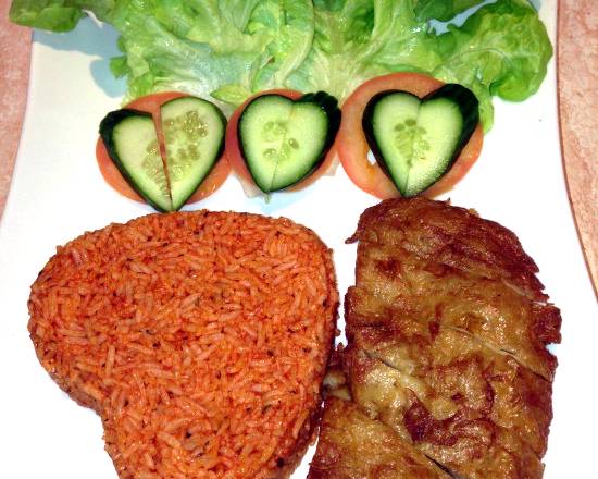 Red Rice with Fried Chicken ( Cơm Đỏ Gà Giòn)