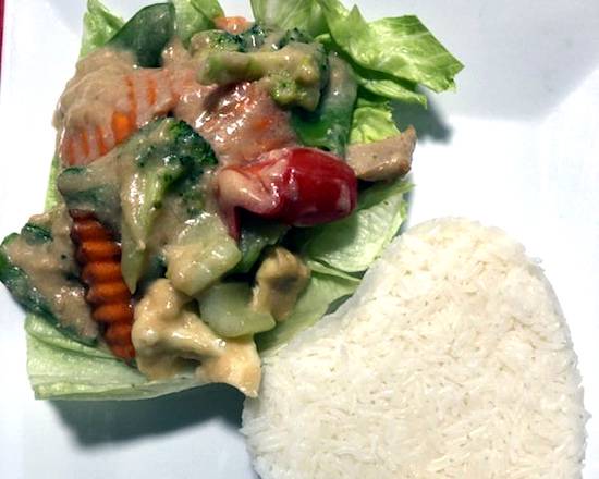 Rice with Stir Fried fermented bean curd Chicken Chicken (Cơm gà xào chao)