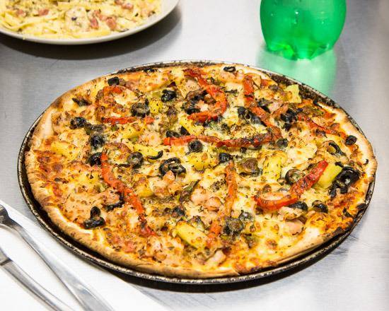 Chicken Supreme Pizza