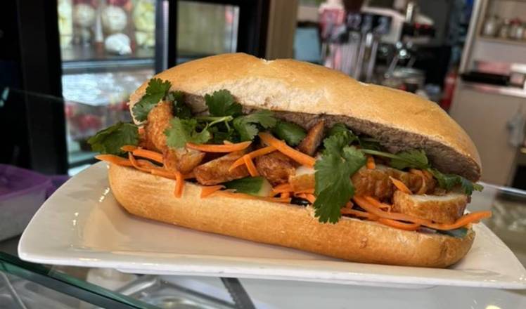 ROASTED PORK BANH MI