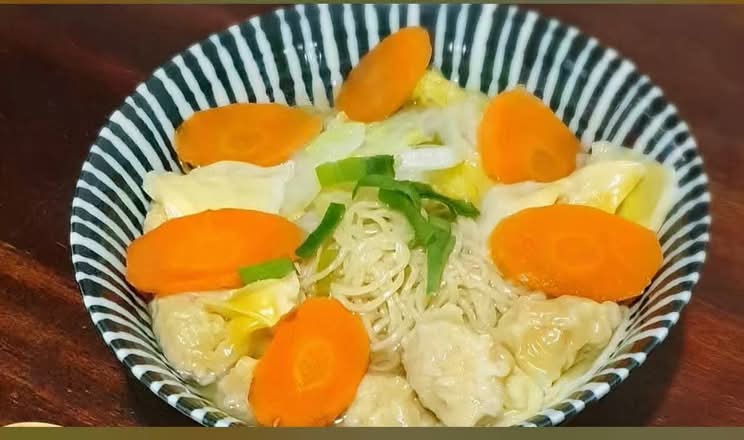 Prawns Wonton Noodle Soup