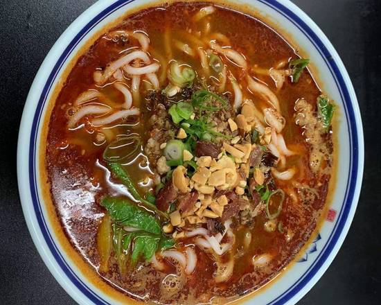 Sichuan Dandan Noodles in Soup (Spicy)