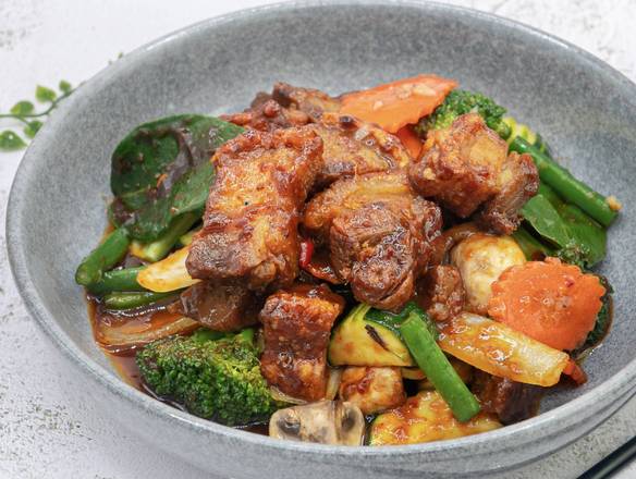 Prik Khing Crispy Pork