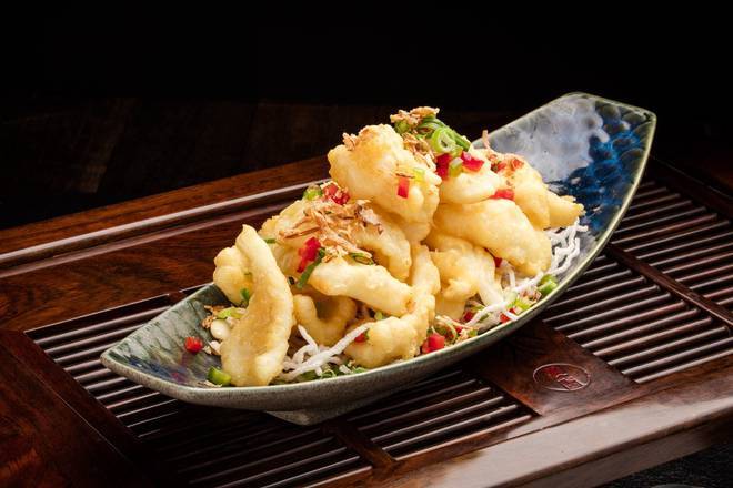 Deep Fried Calamari in Spicy Salt