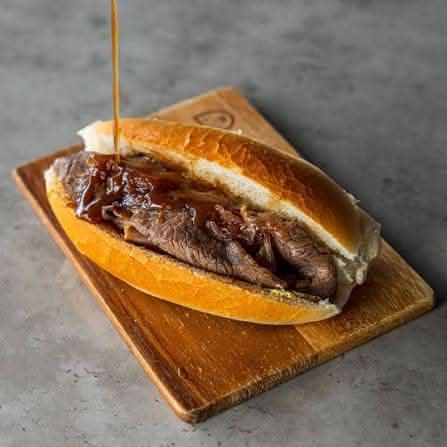 Beef & gravy Roll