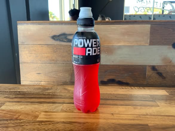 Powerade Berry Ice 600ml (Red)