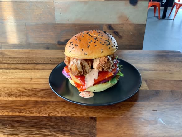 Southern Fried Cauliflower Sammich (gfo)