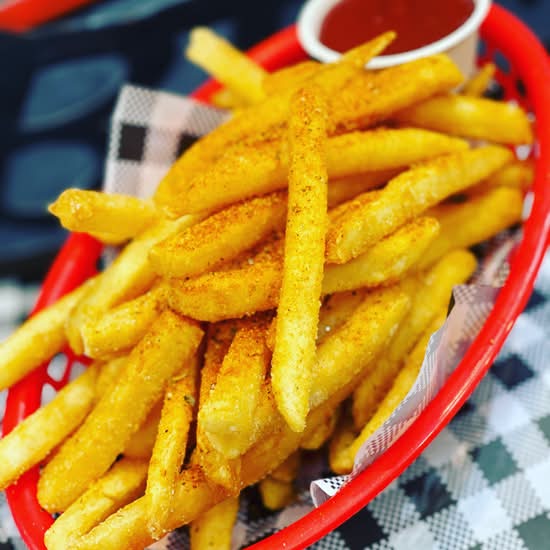BBQ Dusted Fries (gf).