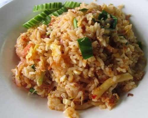 tom yum fried rice vegetarian