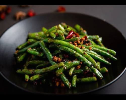 stir fried green beans with chilli and pork mince