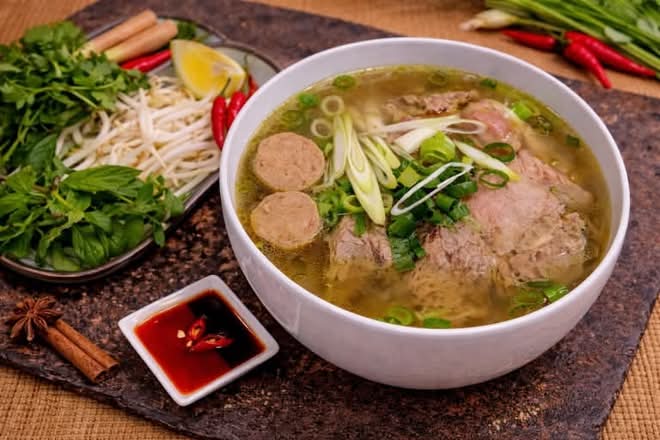 Rare Beef Rice Noodle Pho