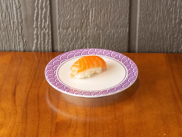 Fresh Salmon Nigiri (A)