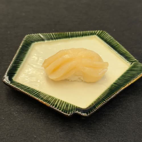 Scallop Nigiri (I)
