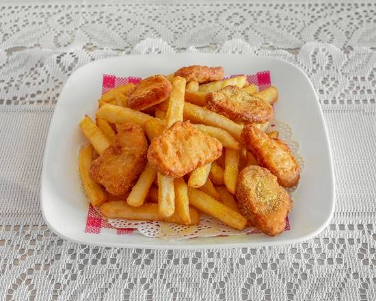 Kids Meal , Six Nuggets, Chips and Bottle of Apple Juice