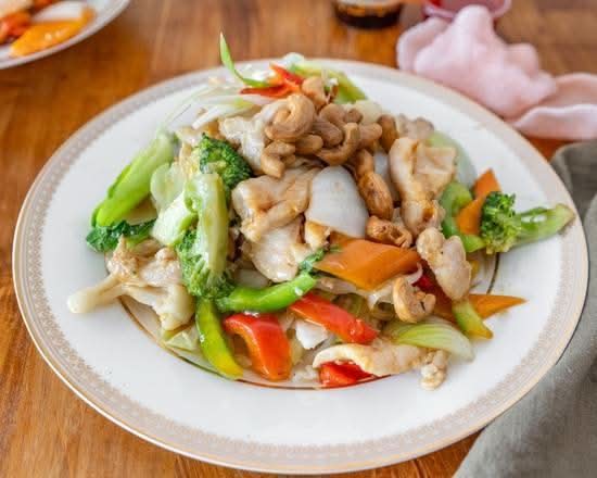 Cashew Nuts Chicken