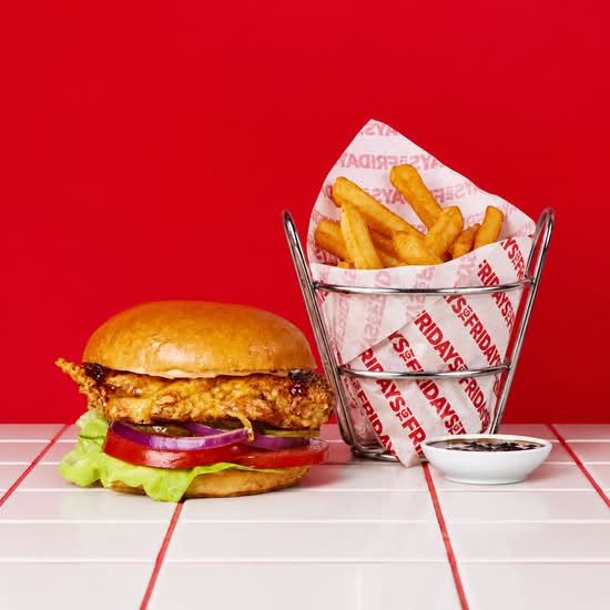 SIGNATURE CRISPY CHICKEN & FRIES