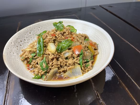 Holy Basil Chicken