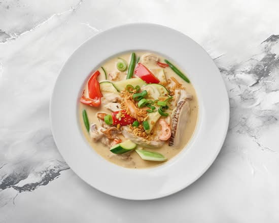 Tom Kha
