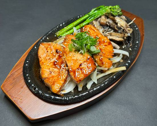 Teriyaki Salmon Sizzling