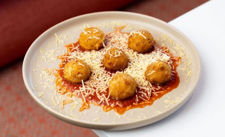 Margherita Arancini Balls (V)