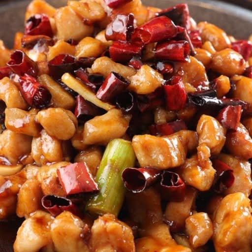 Kung Pao Diced Chicken w Peanuts in Sweet Chilli Sauce