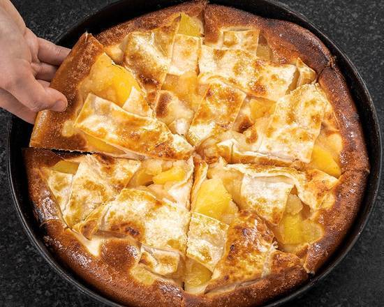 Apple Pie Pizza