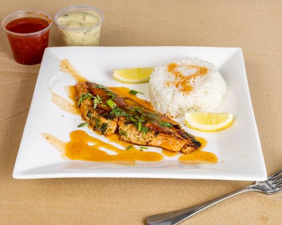 Marinated Thai Salmon in Sweet Chilli, Lemongrass & Lime with Rice