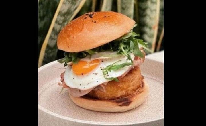 Breakfast Burger