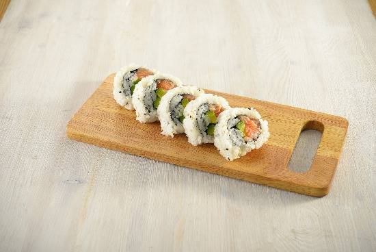 Salmon Avo Roll