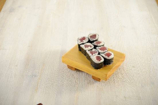 Baby Fresh Tuna Roll