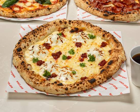 Uncle Charlie Pizza