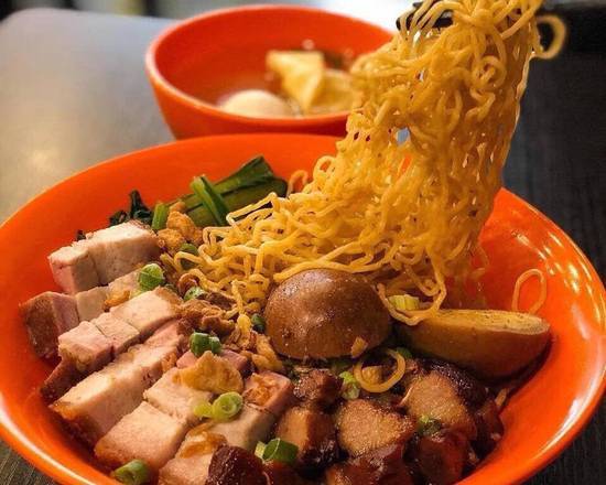 Mie Pangsit Roast Pork