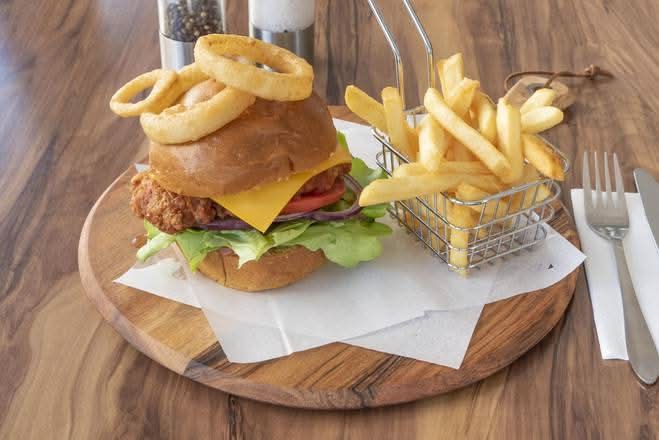Buffalo Chicken Burger by Kantina