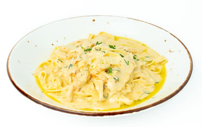 Chicken Alfredo Fettuccine Pasta