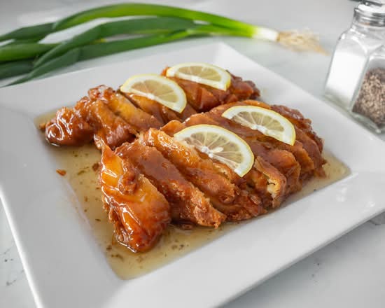 Boneless Chicken with Lemon Sauce