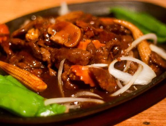 Mongolian Beef on Sizzling Plate