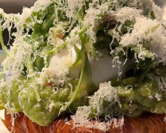 Egg Guacamole Croissant