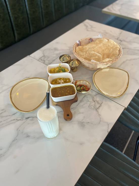 Halwa puri