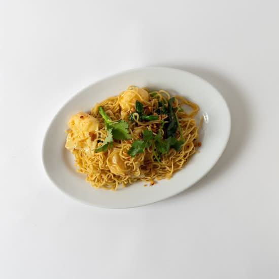 Egg Noodles with Prawn Wonton and Chinese Broccoli