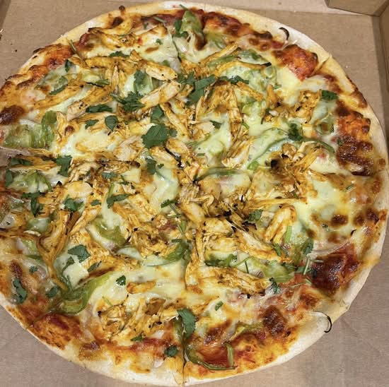 Butter Chicken Pizza