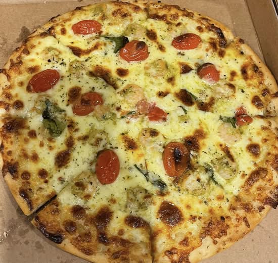 Garlic Prawn and Pesto Pizza