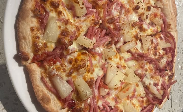 Hawaiian Pizza