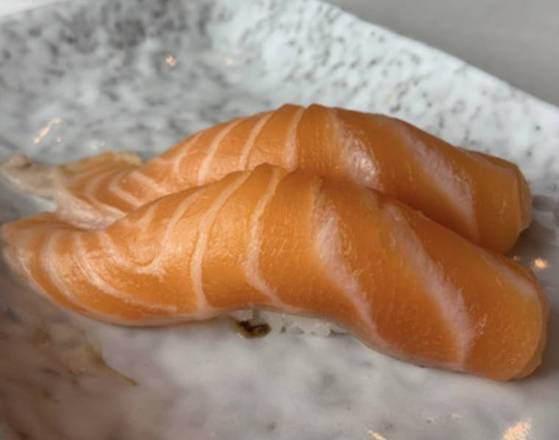 Salmon Nigiri